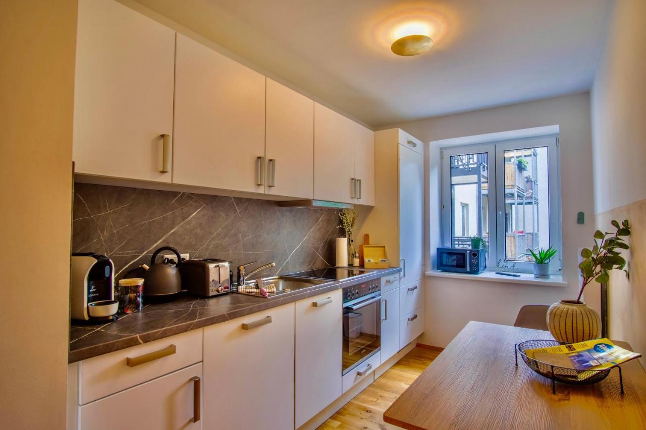 4-Room Luxury Apartment - Close To Central Station, Free Parking, Kitchen Leipzig Exteriör bild